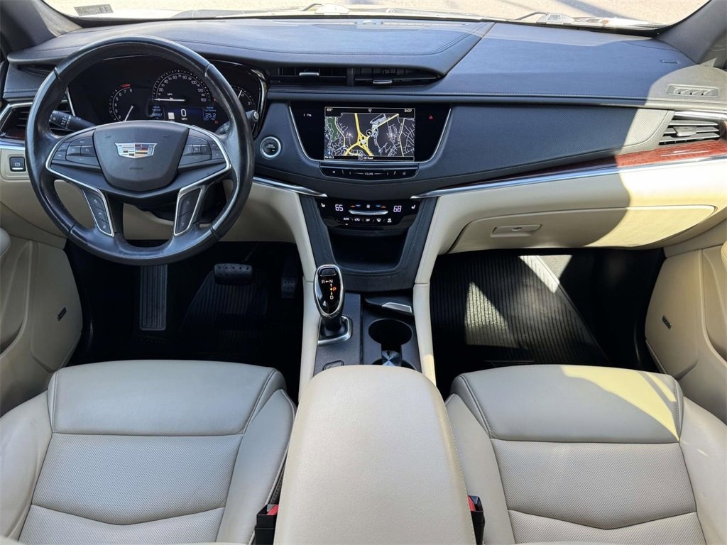 Used 2018 CADILLAC XT5 Luxury FWD SUV