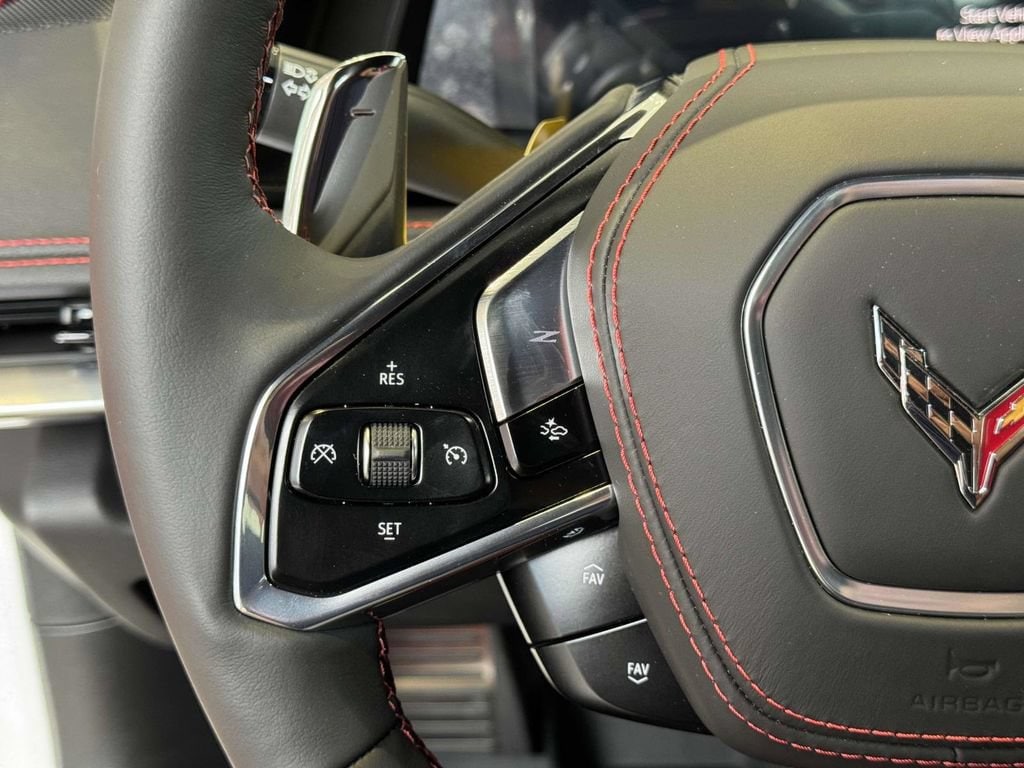 2025 Chevrolet Corvette 2LZ - Photo 10