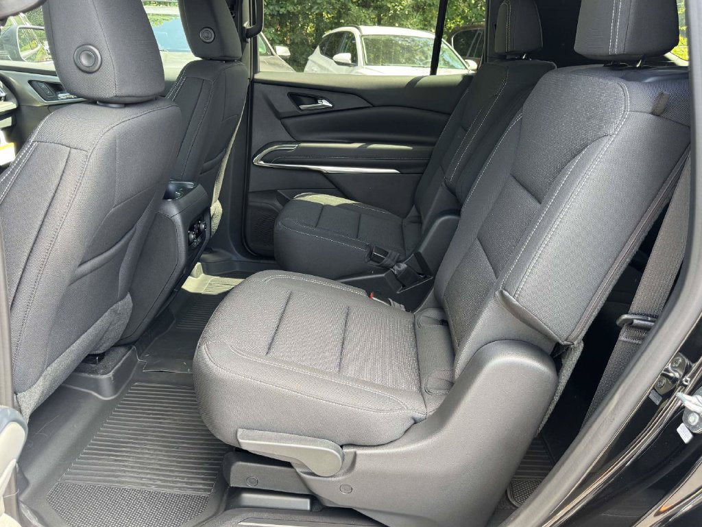 2027 Chevrolet Traverse LT - Photo 17