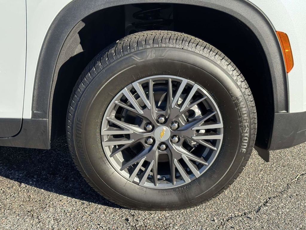 2026 Chevrolet Traverse LT - Photo 26