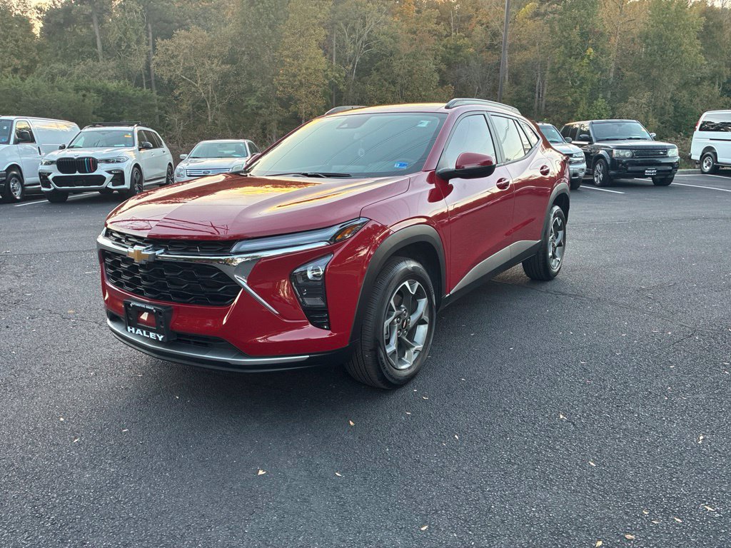 Used 2026 Chevrolet Trax LT SUV