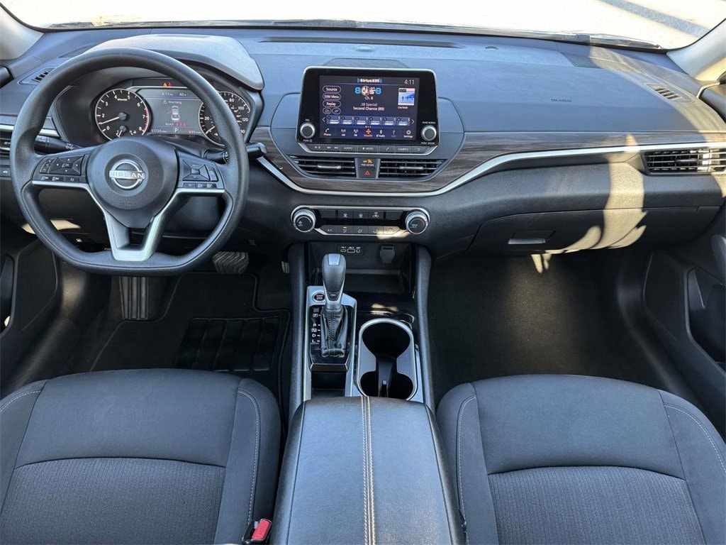 Used 2024 Nissan Altima 2.5 SV