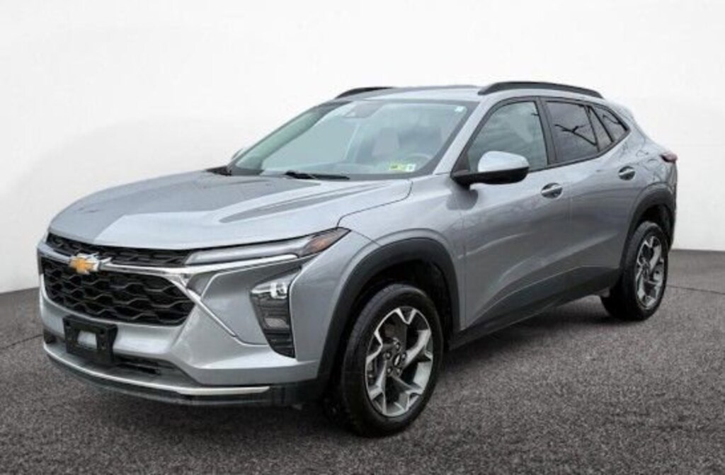 Used 2024 Chevrolet Trax LT SUV