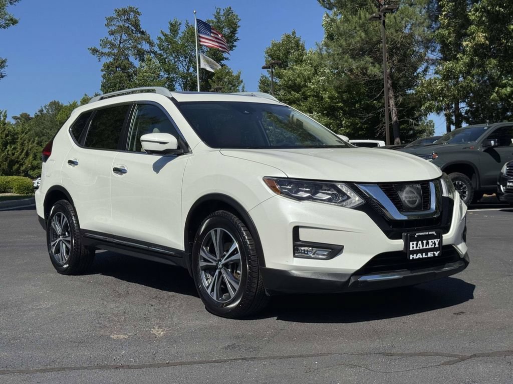 Used 2017 Nissan Rogue SL with VIN 5N1AT2MV4HC883216 for sale in Midlothian, VA