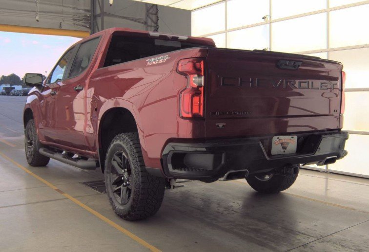 2023 Chevrolet Silverado 1500 LT Trail Boss photo 3