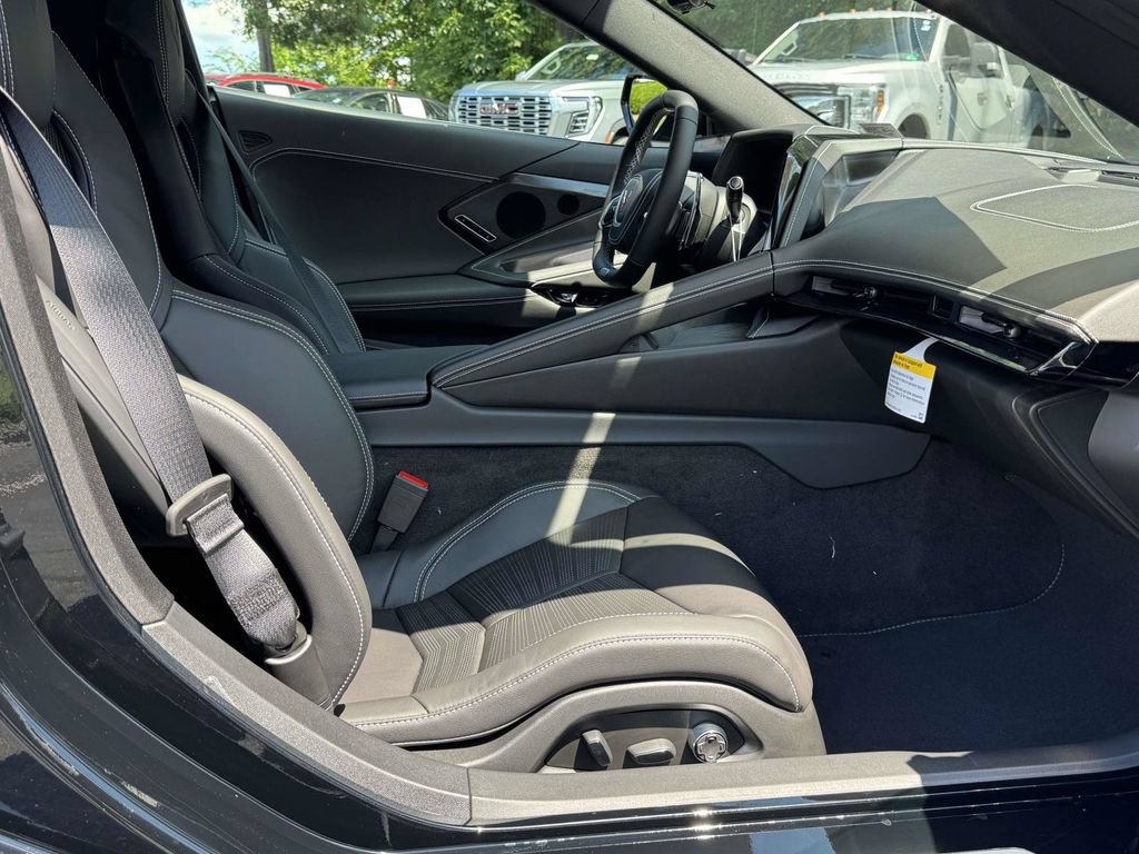 2027 Chevrolet Corvette 2LZ - Photo 16
