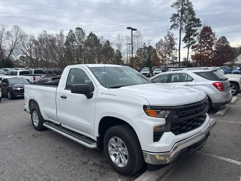 2024 Chevrolet Silverado 1500 photo 3