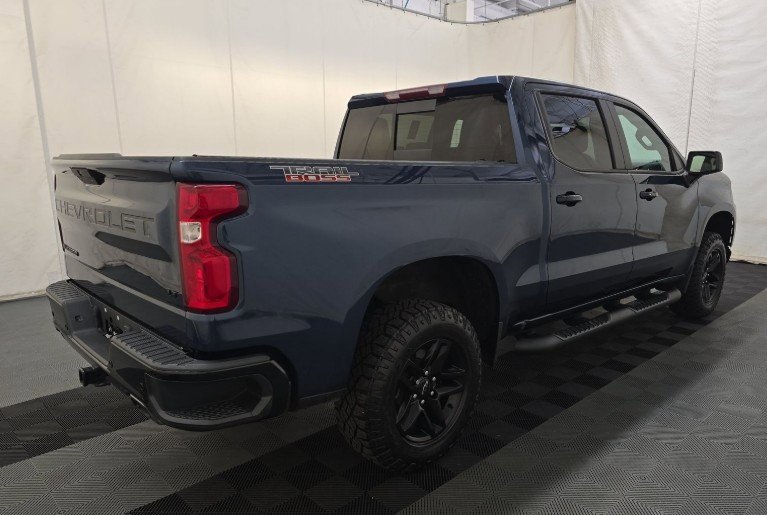 2021 Chevrolet Silverado 1500 LT Trail Boss photo 3