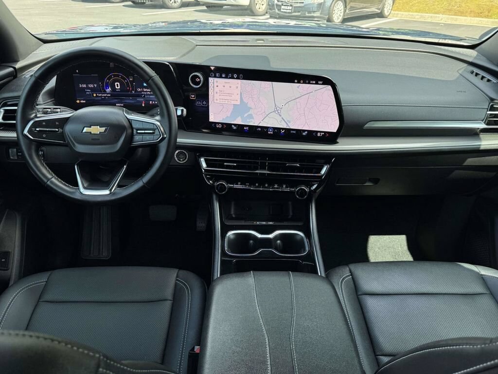 Used 2026 Chevrolet Traverse LT SUV
