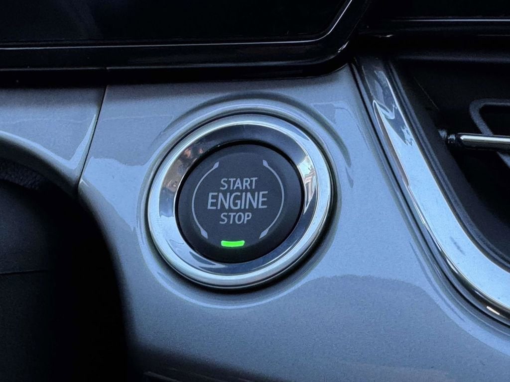 2026 Chevrolet Trax LT - Photo 8