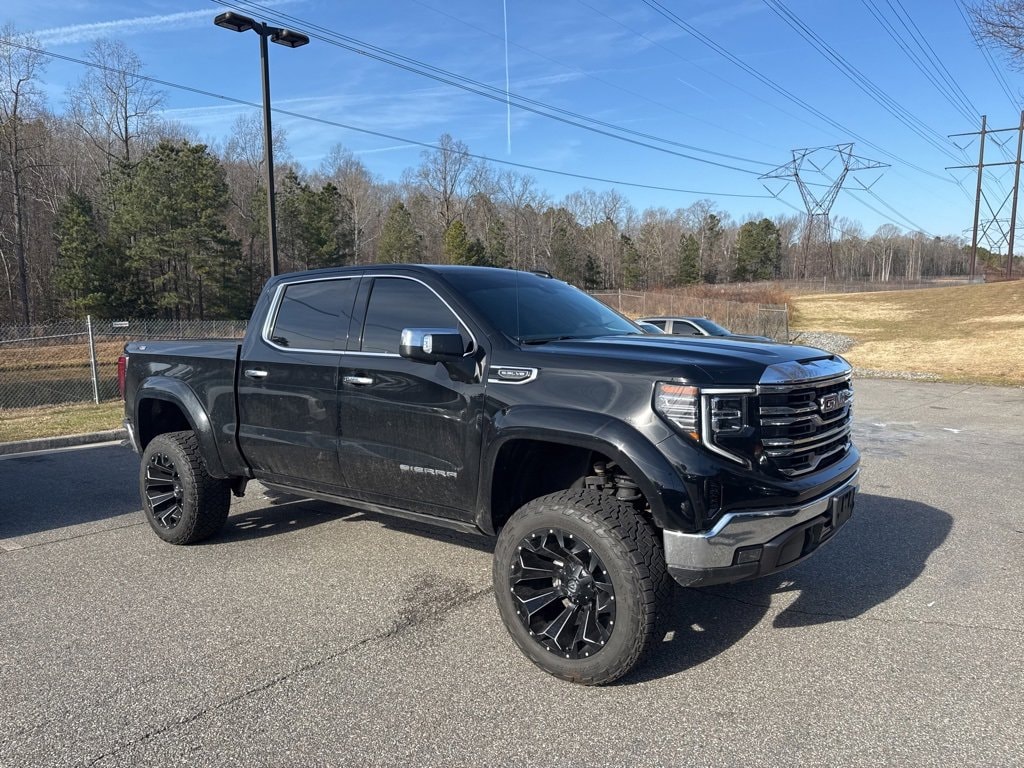 2022 GMC Sierra 1500 SLT's photo