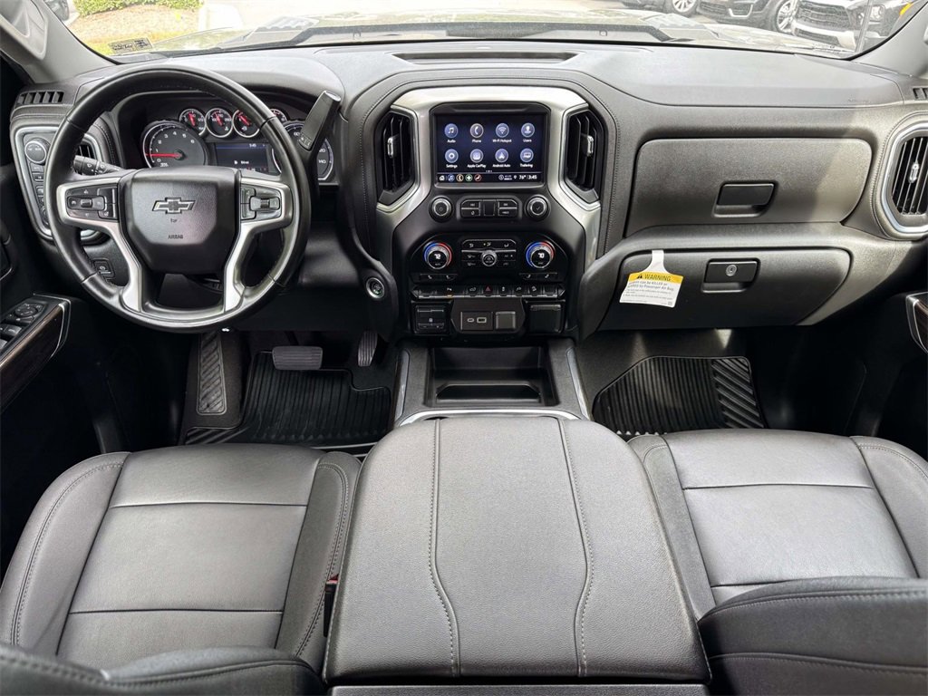 2023 Chevrolet Silverado 3500HD LT photo 3