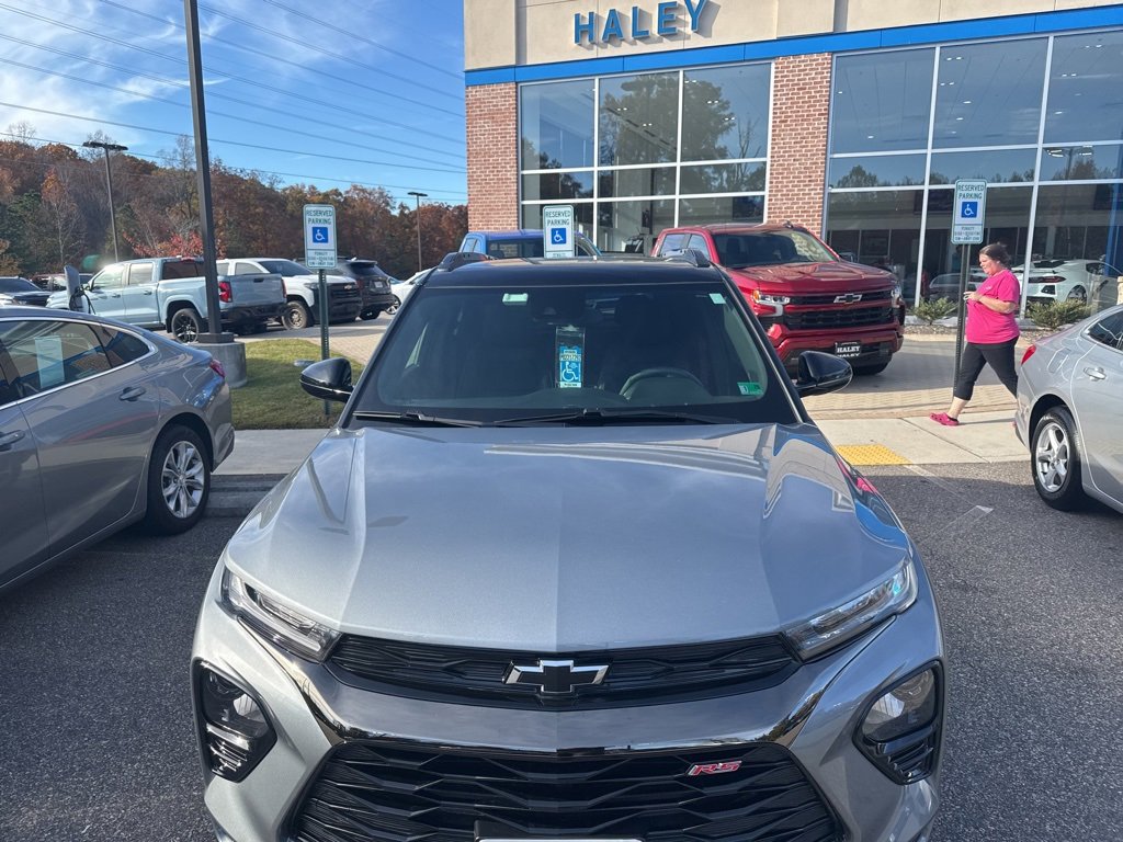 2023 Chevrolet Trailblazer RS photo 2