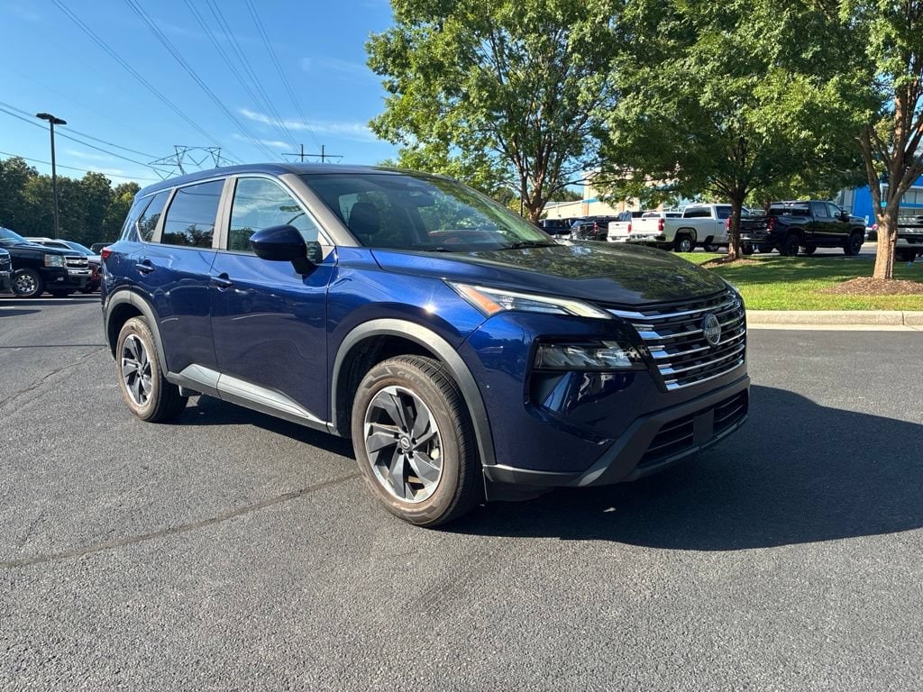 Used 2025 Nissan Rogue SV