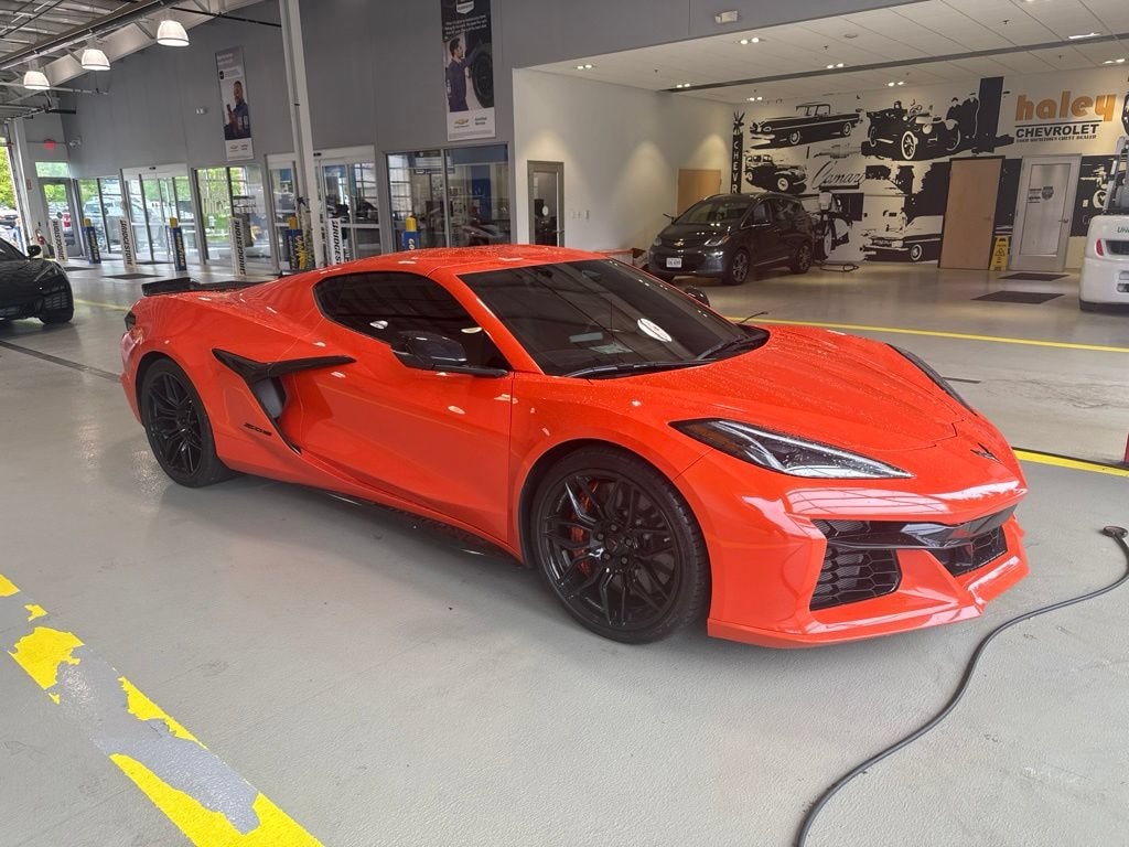 Used 2025 Chevrolet Corvette Z06 1LZ Performance