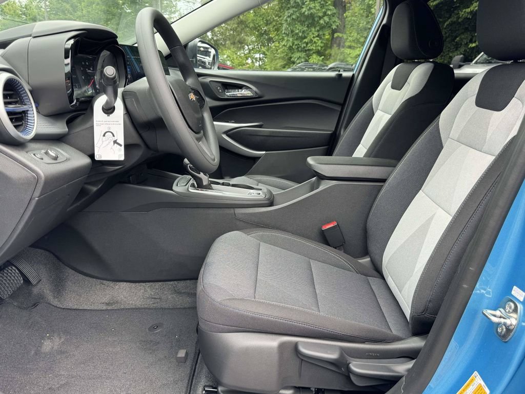 2026 Chevrolet Trax LS - Photo 19