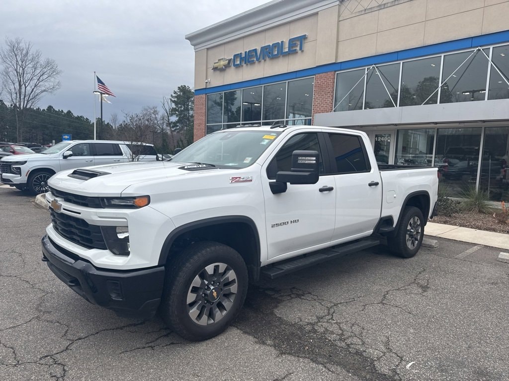 2024 Chevrolet Silverado 2500HD Custom's photo