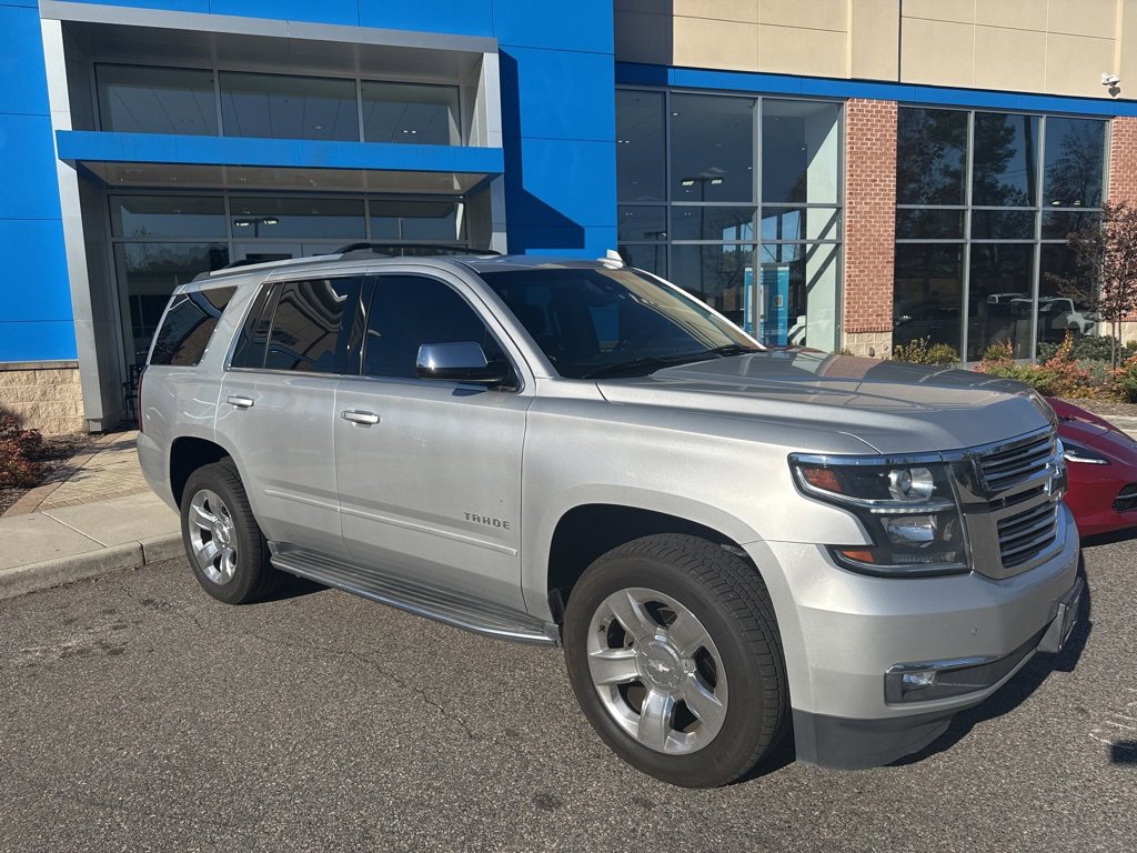 2017 Chevrolet Tahoe Premier photo 3