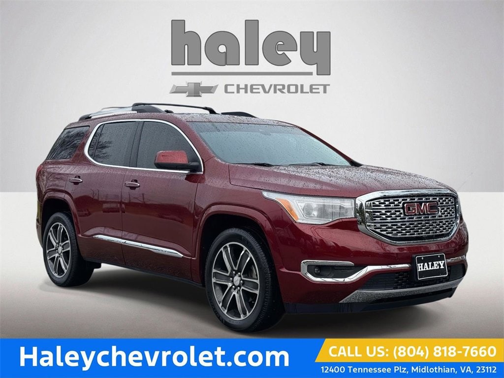 2017 GMC Acadia Denali's photo