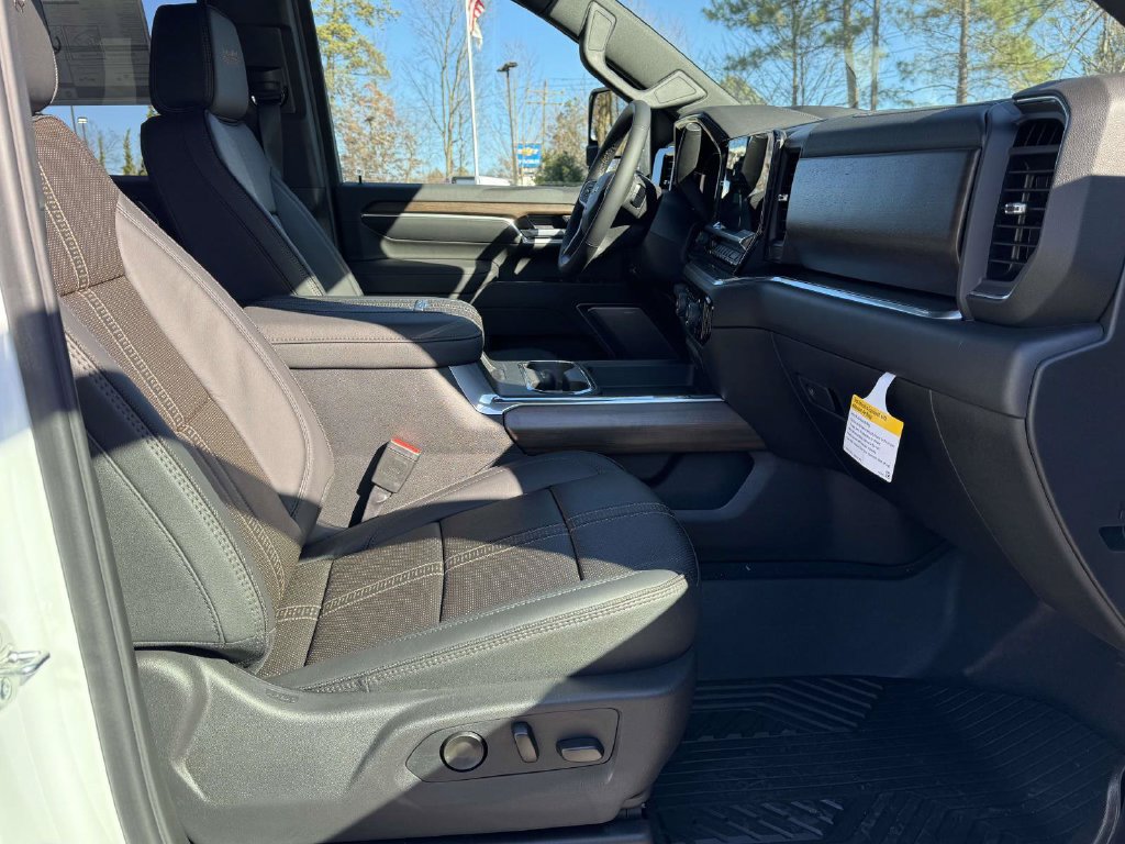2026 Chevrolet Silverado 2500 HD High Country - Photo 13