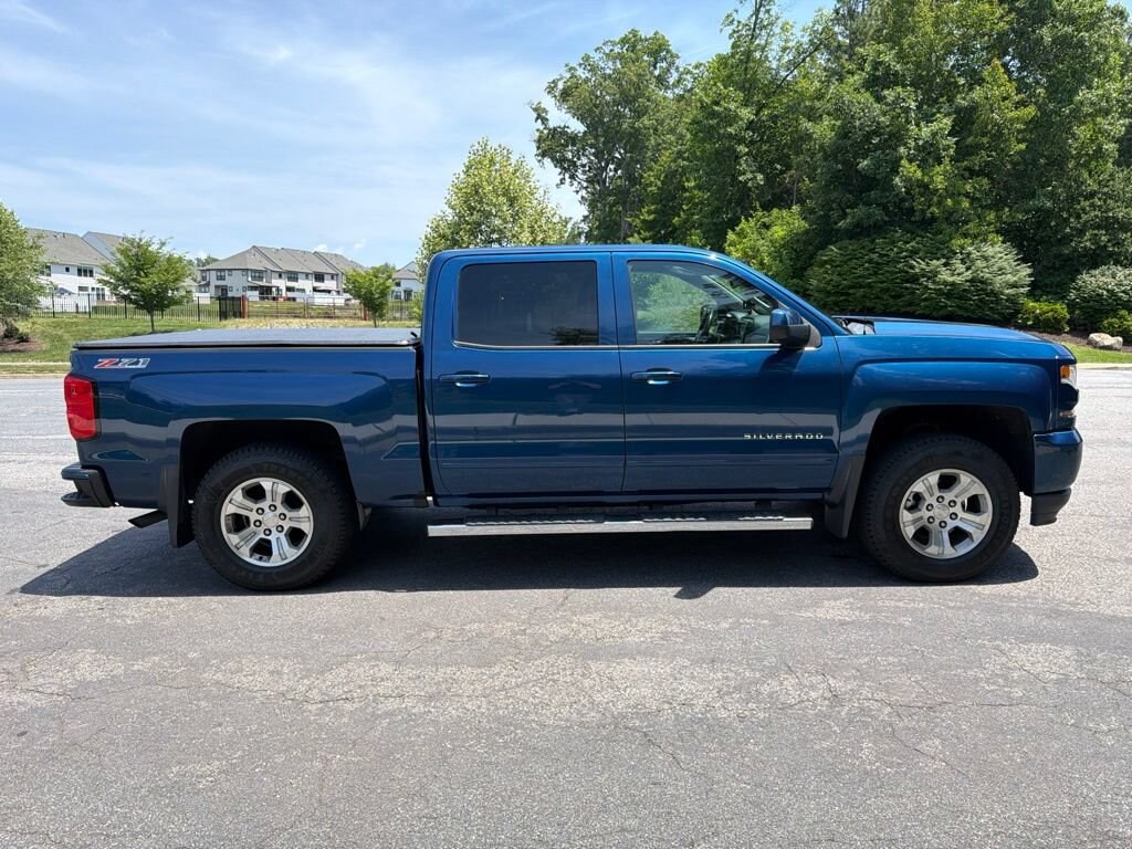 Used 2017 Chevrolet Silverado 1500 LT Truck