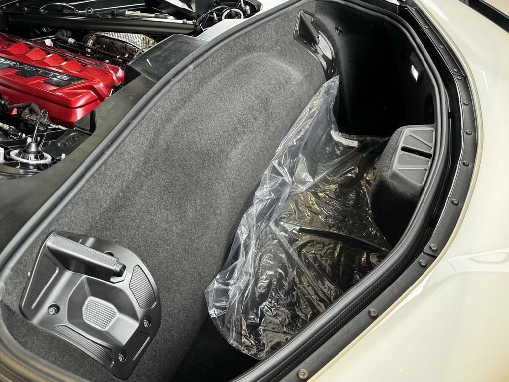 2025 Chevrolet Corvette 2LZ - Photo 20