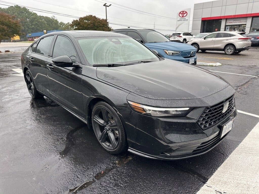 2024 Honda Accord Hybrid Sport-L photo 2