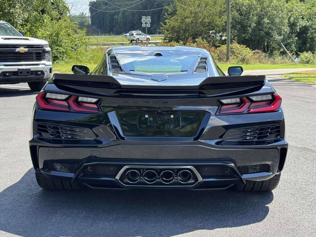 2027 Chevrolet Corvette 2LZ - Photo 23