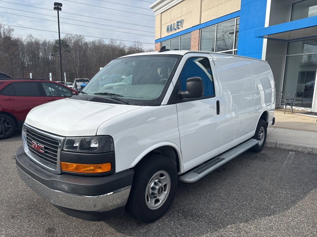 2024 GMC Savana Cargo Work Van's photo
