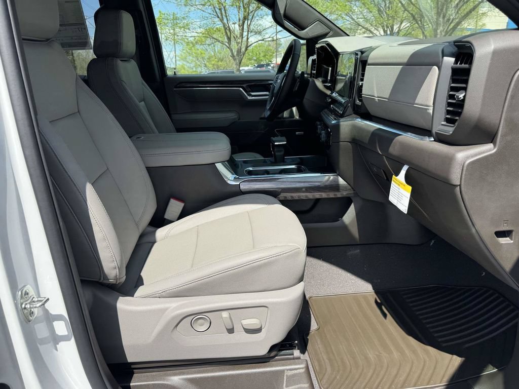 2026 Chevrolet Silverado 1500 LTZ - Photo 13