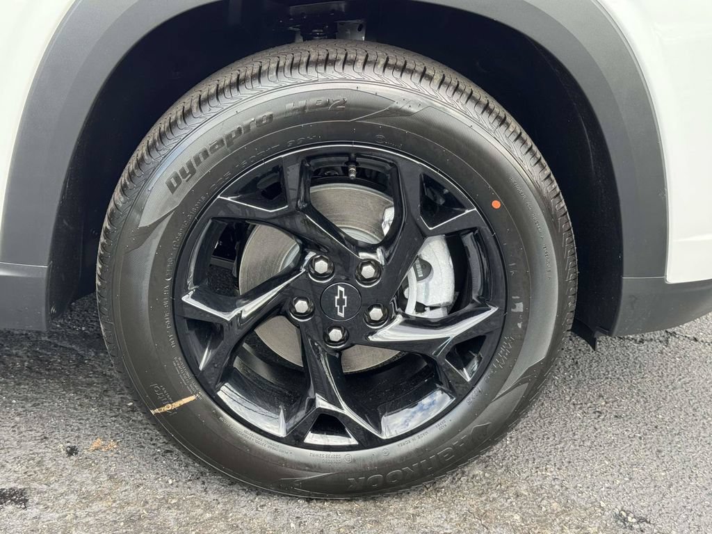 2026 Chevrolet Trax LT - Photo 25