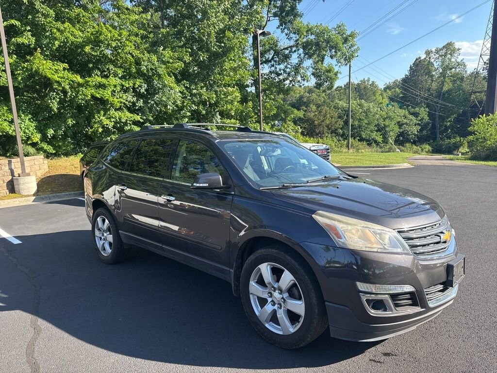 Used 2016 Chevrolet Traverse LT SUV