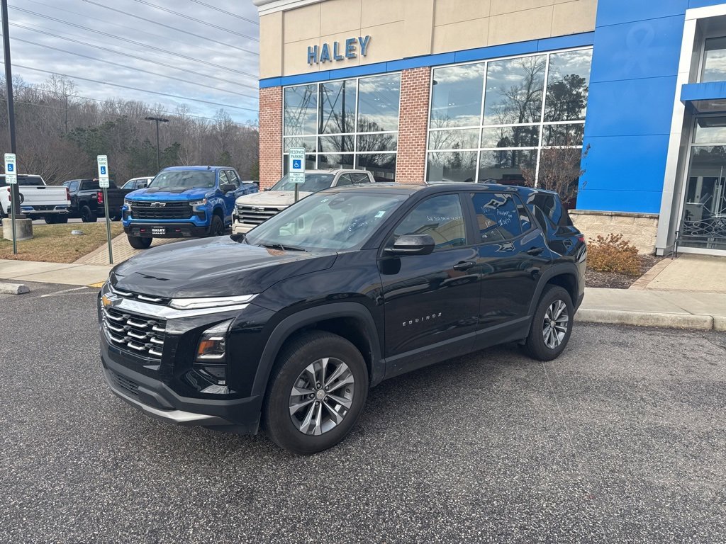 2025 Chevrolet Equinox LT's photo