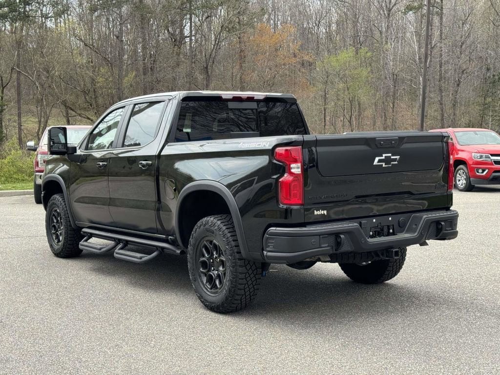 2024 Chevrolet Silverado 1500 ZR2 - Photo 23