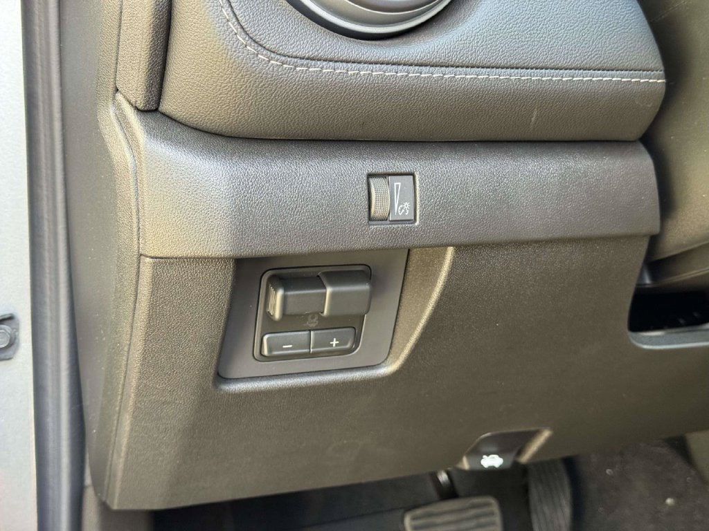 2026 Chevrolet Colorado LT - Photo 10