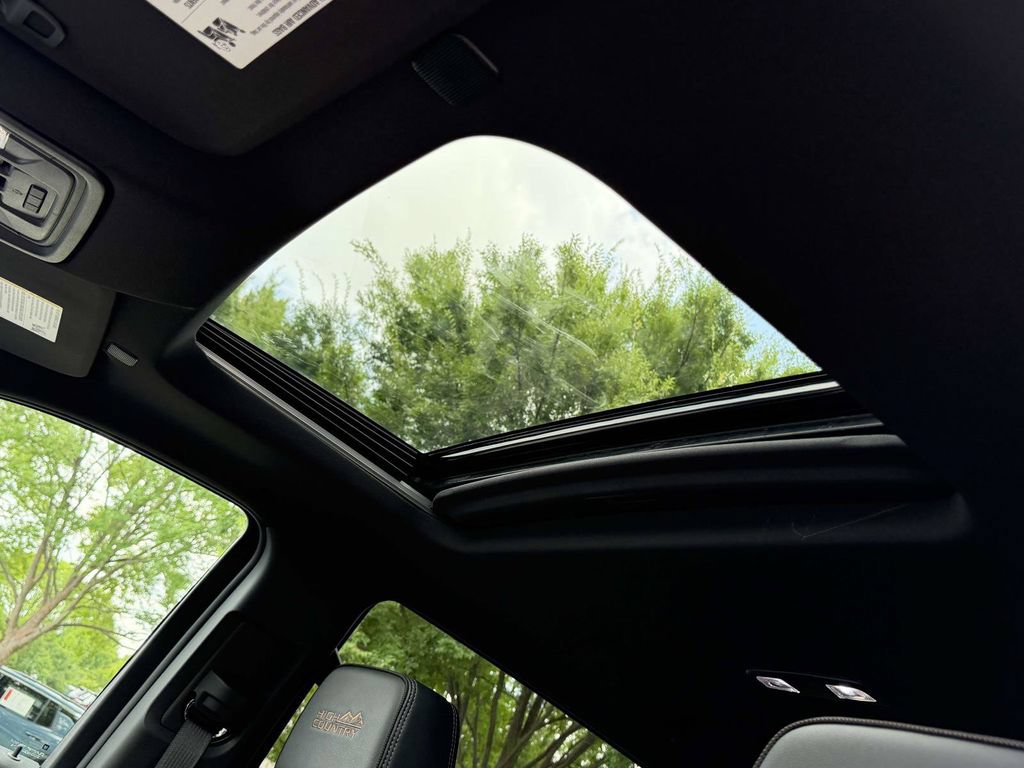 2026 Chevrolet Silverado 1500 High Country - Photo 19
