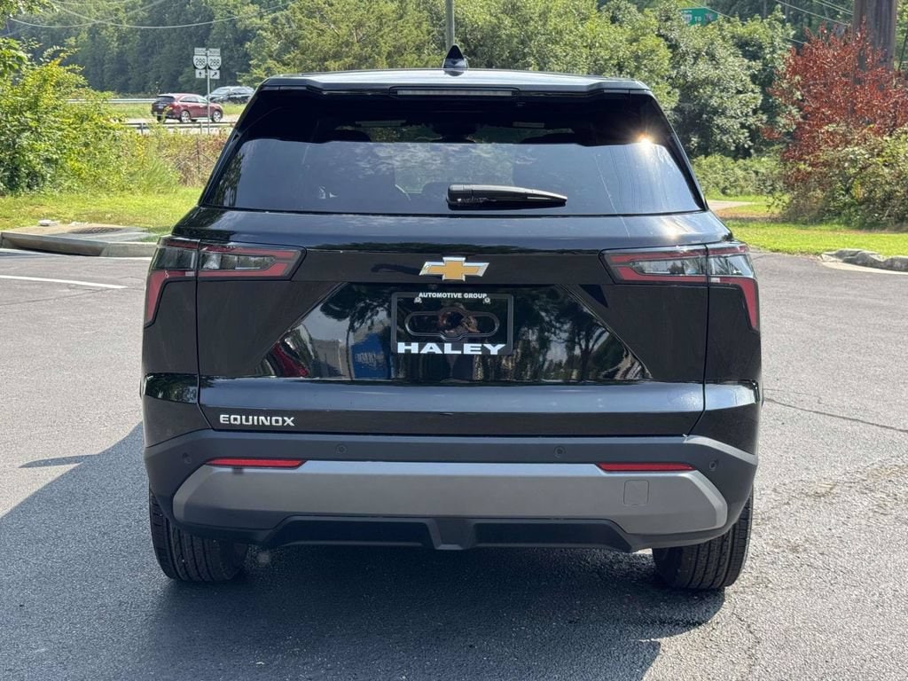 2027 Chevrolet Equinox LT - Photo 22