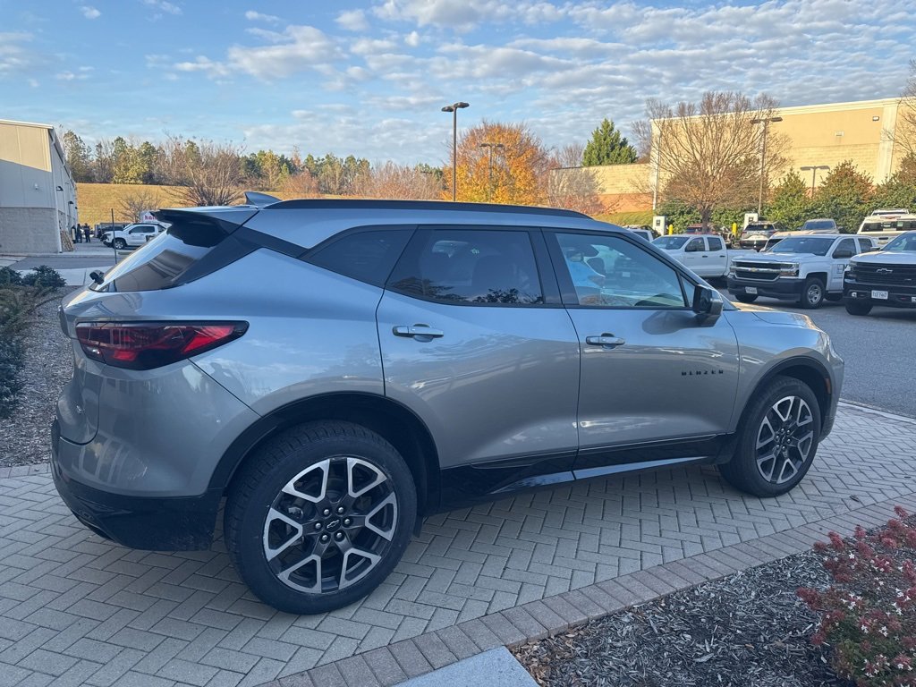 2025 Chevrolet Blazer RS photo 4