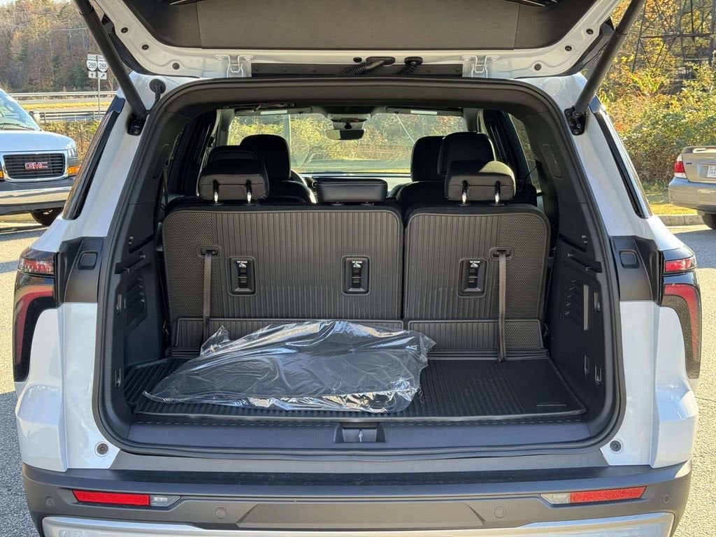 2026 Chevrolet Traverse LT - Photo 15