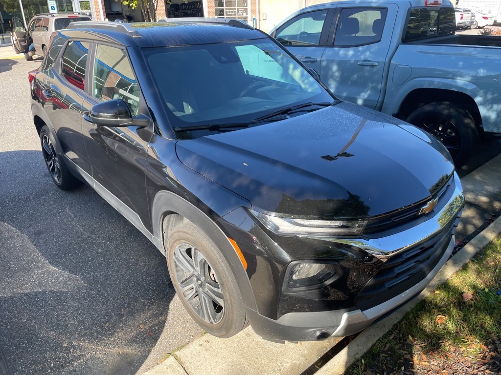 2023 Chevrolet Trailblazer LT photo 2