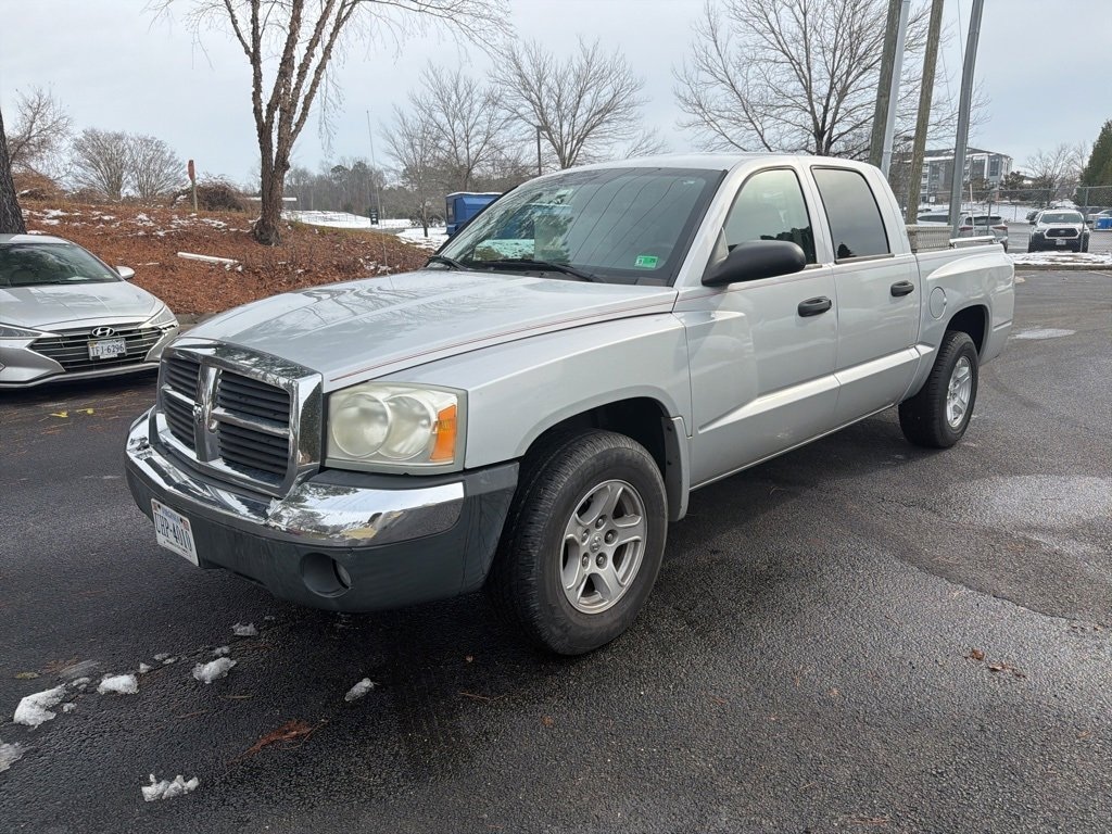Used 2005 Dodge Dakota SLT