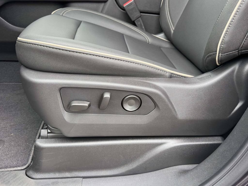 2026 Chevrolet Tahoe Premier - Photo 21