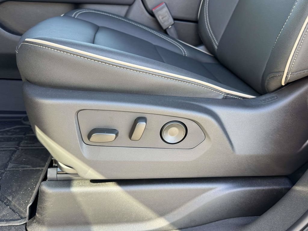 2026 Chevrolet Tahoe Premier - Photo 21