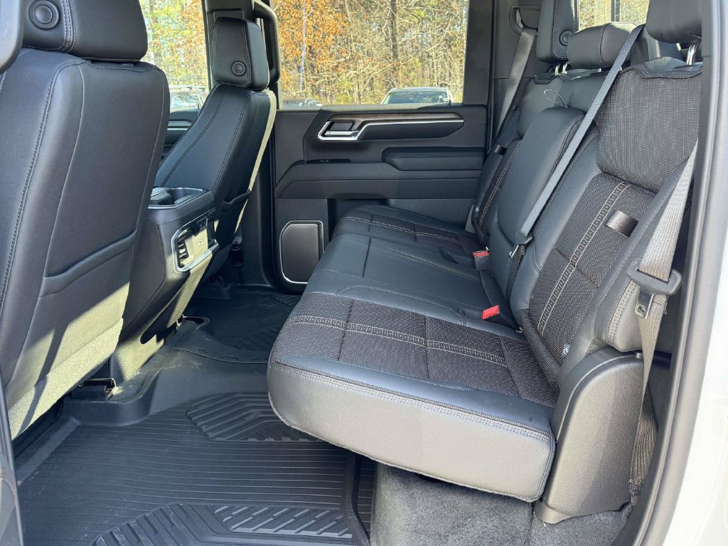 2026 Chevrolet Silverado 2500 HD High Country - Photo 16