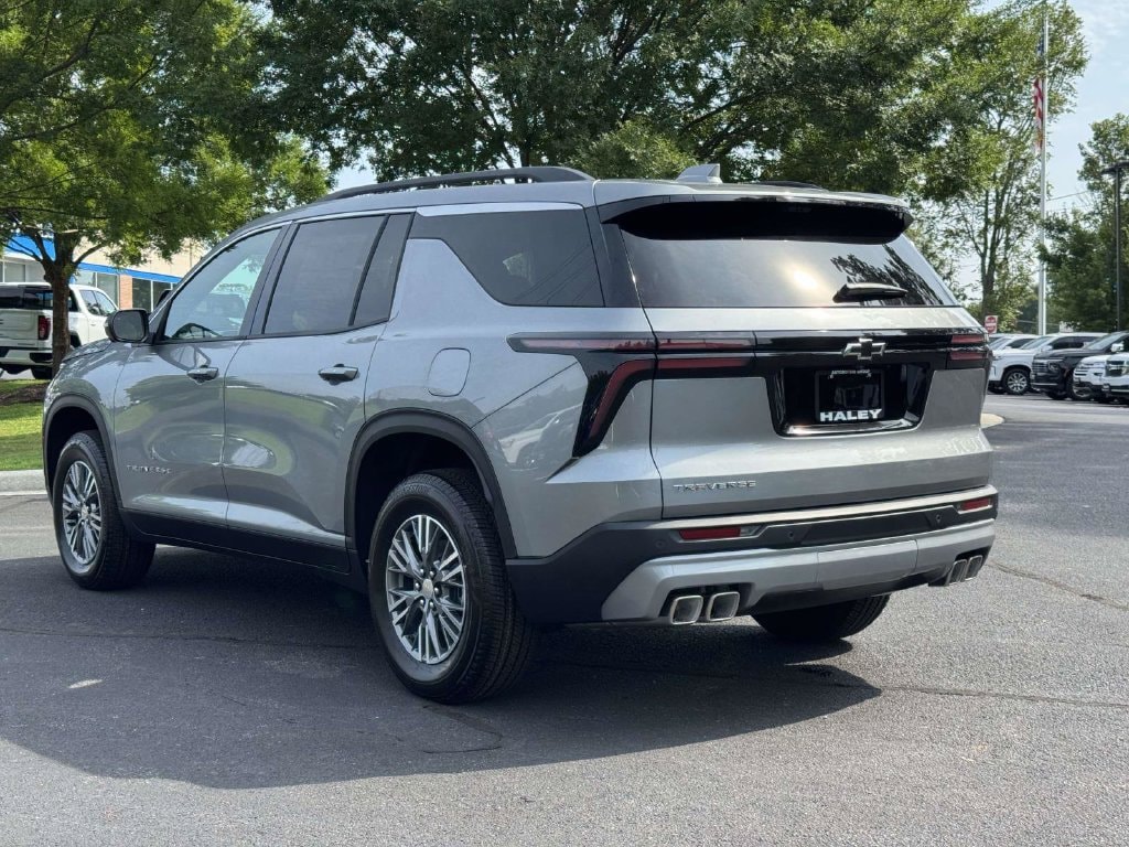2027 Chevrolet Traverse LT - Photo 24