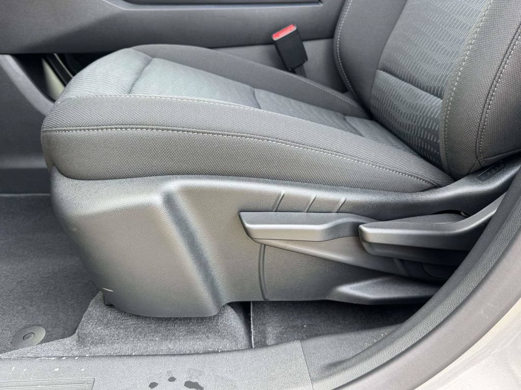 2027 Chevrolet Equinox LT - Photo 19