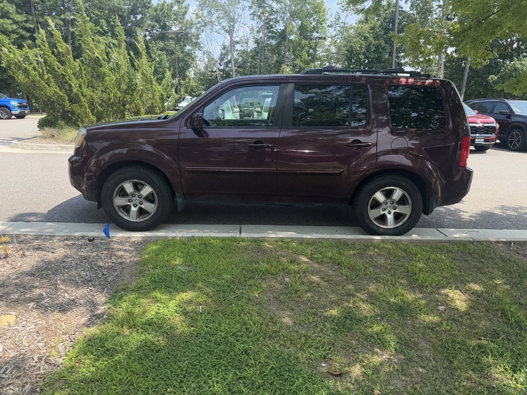 Used 2011 Honda Pilot EX-L with VIN 5FNYF4H54BB017879 for sale in Midlothian, VA