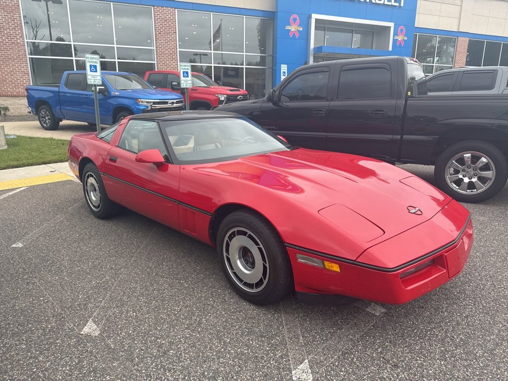 1985 Chevrolet Corvette Base photo 3
