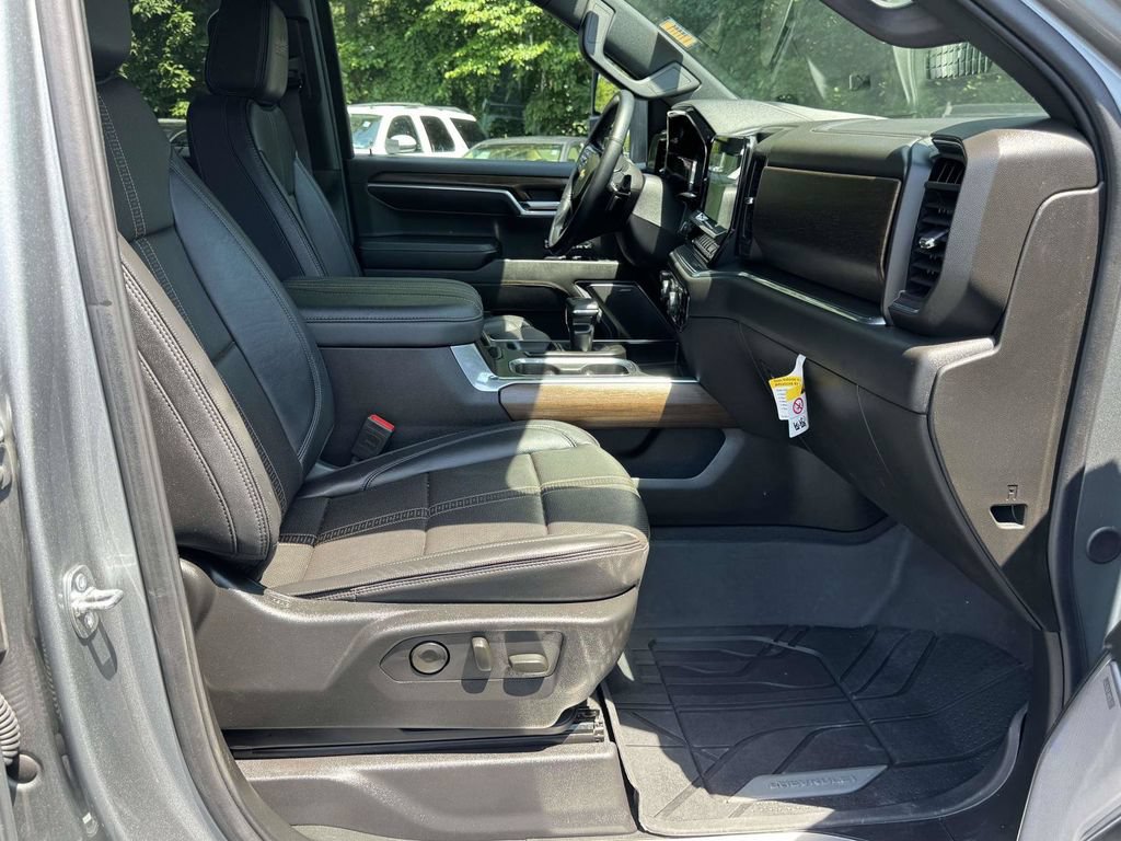 2024 Chevrolet Silverado 1500 High Country - Photo 15