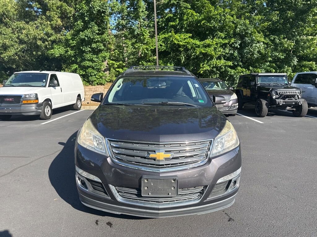 Used 2016 Chevrolet Traverse LT SUV